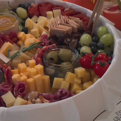 Signature Spread (38cm)