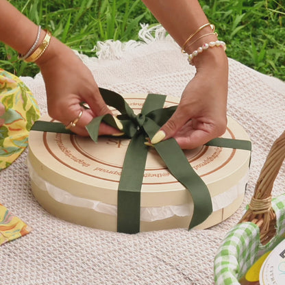 Savour Spread (27cm)